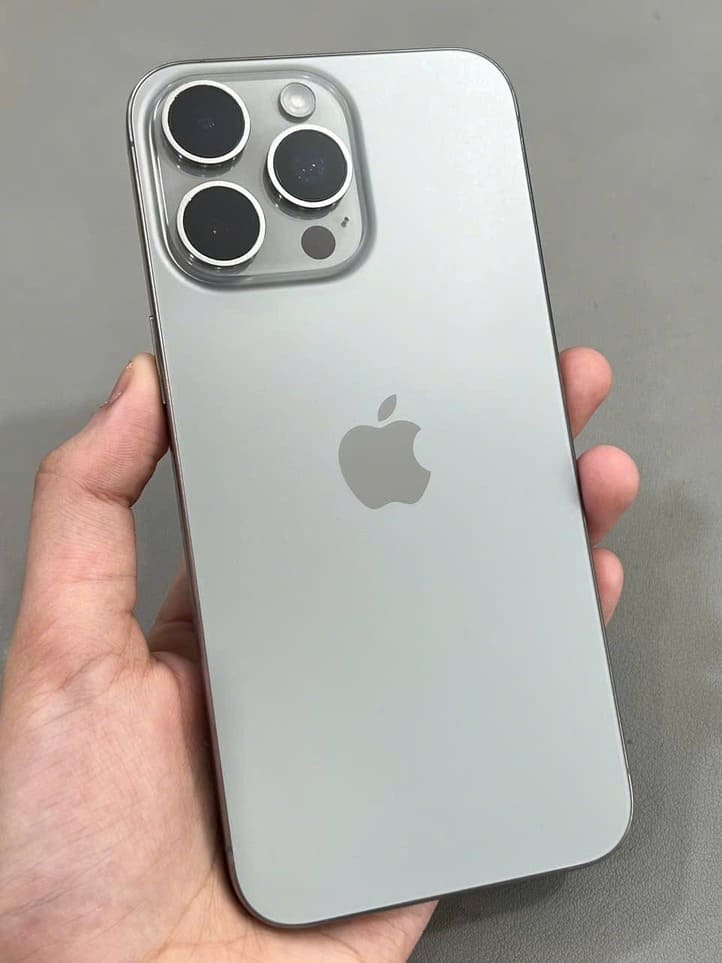 Điện thoại iPhone 15 Pro Max 256GB (VN/A) – Titan Tự Nhiên – Cũ Đẹp 99%