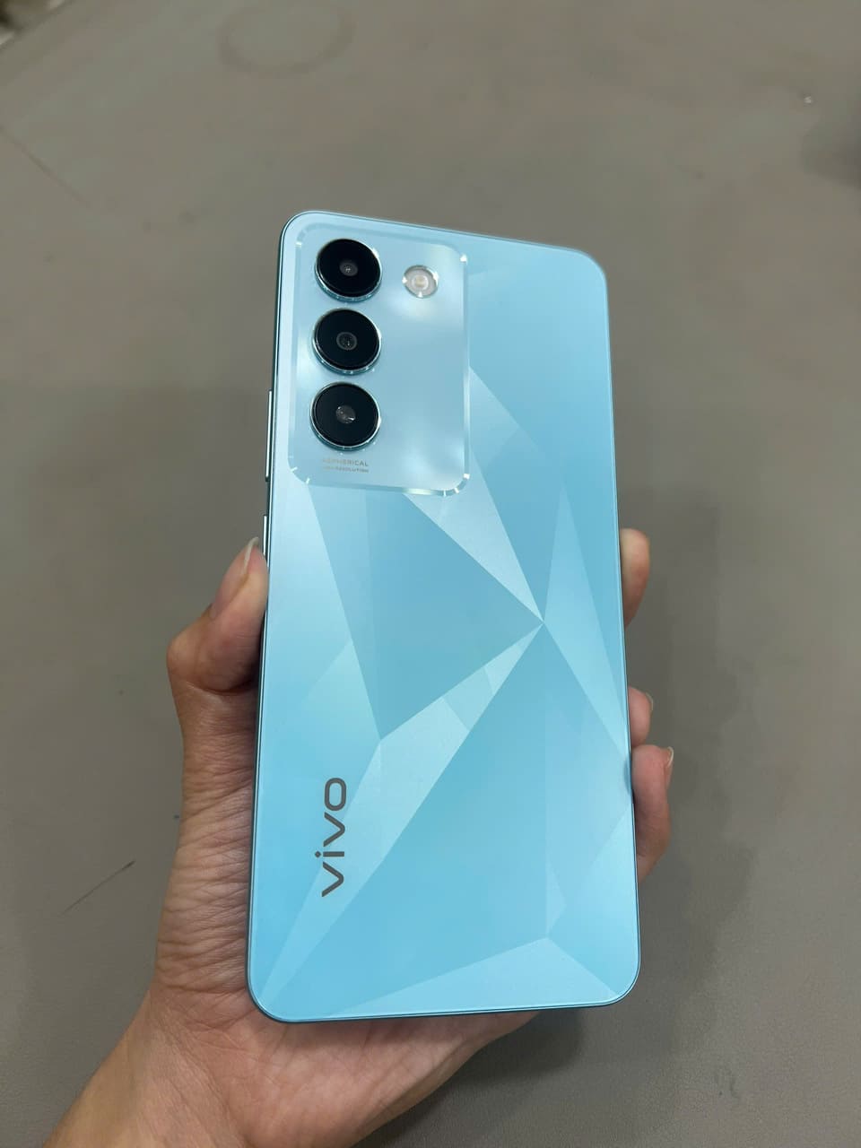 Điện thoại Vivo Y100 8GB/256GB Xanh Cũ Giá Rẻ – Ngoại Hình 98%